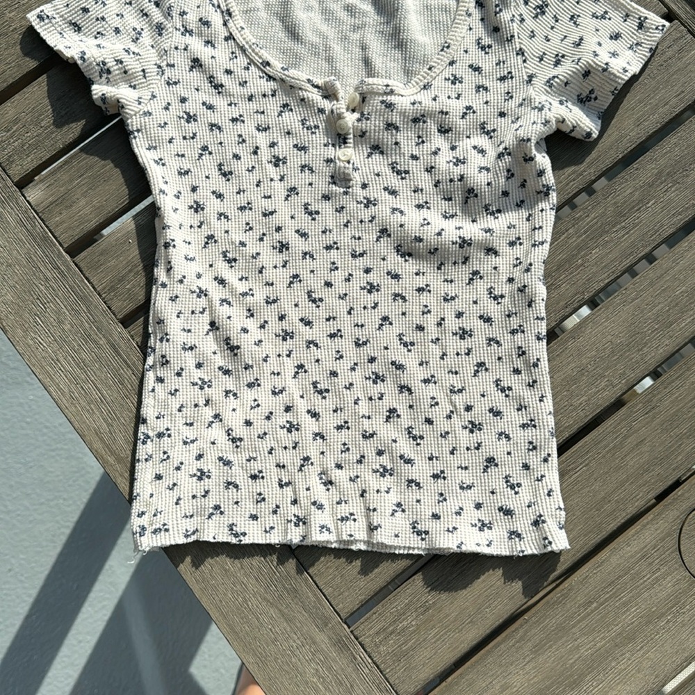 Brandy Melville T-shirt